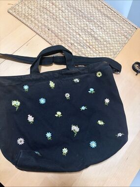 Baggu Embroidered Horizontal Duck Bag